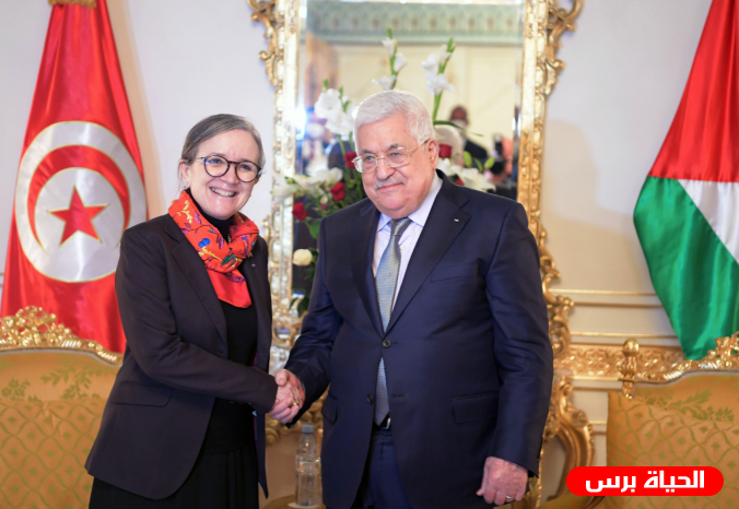 الرئيس عباس يلتقي رئيسة الوزراء التونسية بودن